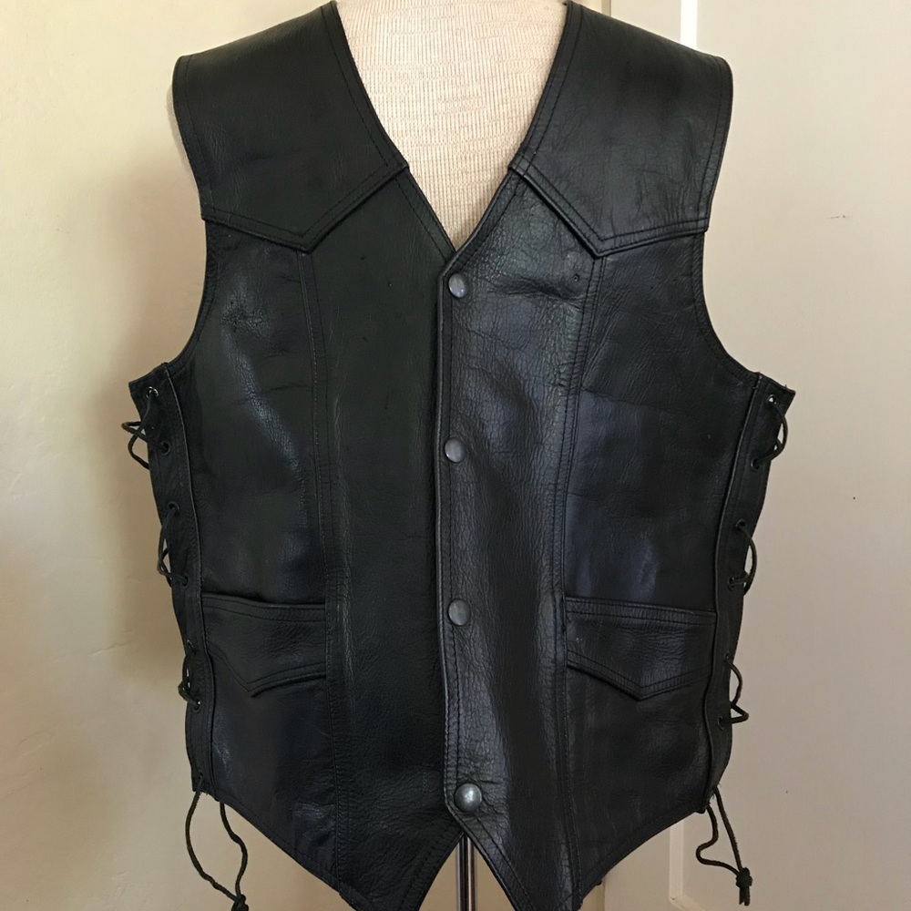 Men’s Black Leather Vest sz L